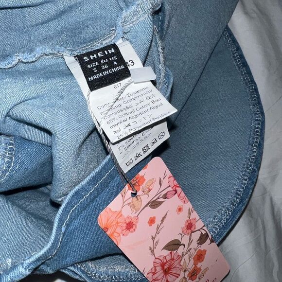 NWT Denim Blue Off-Shoulder Top for COWBOY CARTER - Picture 2 of 4